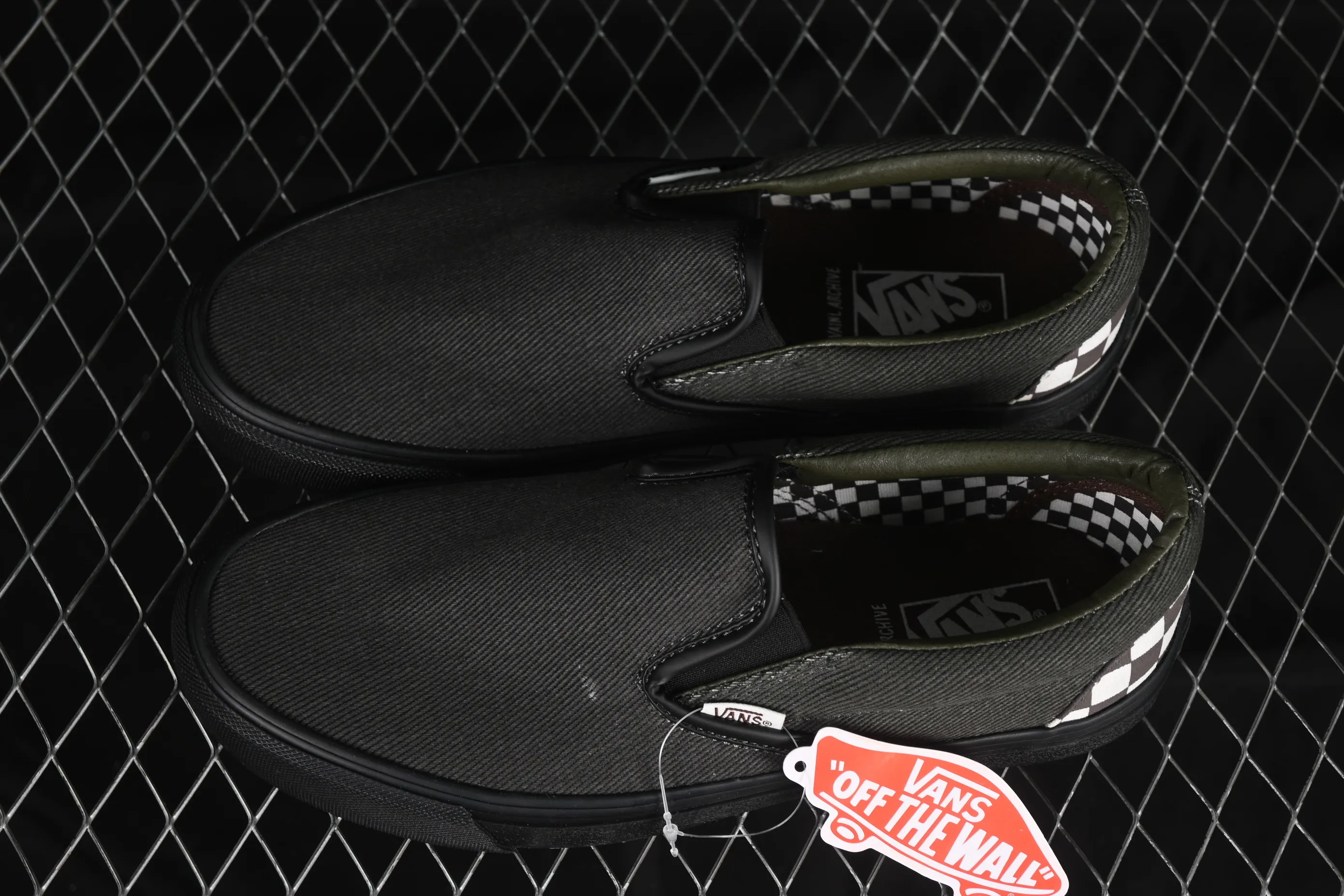 All categories Vans Vans series Vans Low Vans low-top Vainl Archive x Vans Classic Slip-On joint model Vans low-top casual sneakers VN000BVZRUX